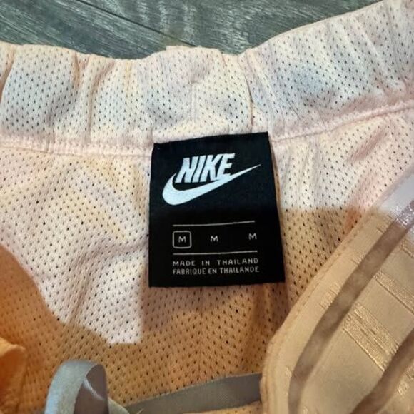 3 Nike Pro Dri Fit- Women’s Shorts Size Medium/Large - Picture 4 of 6